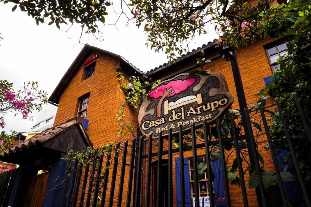 Hostel Casa Del Arupo Quito Exterior foto