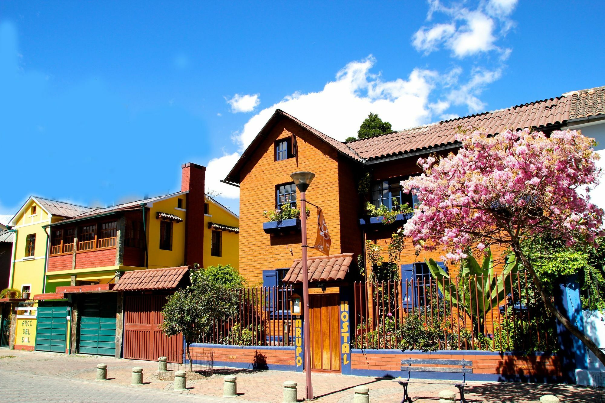 Hostel Casa Del Arupo Quito Exterior foto